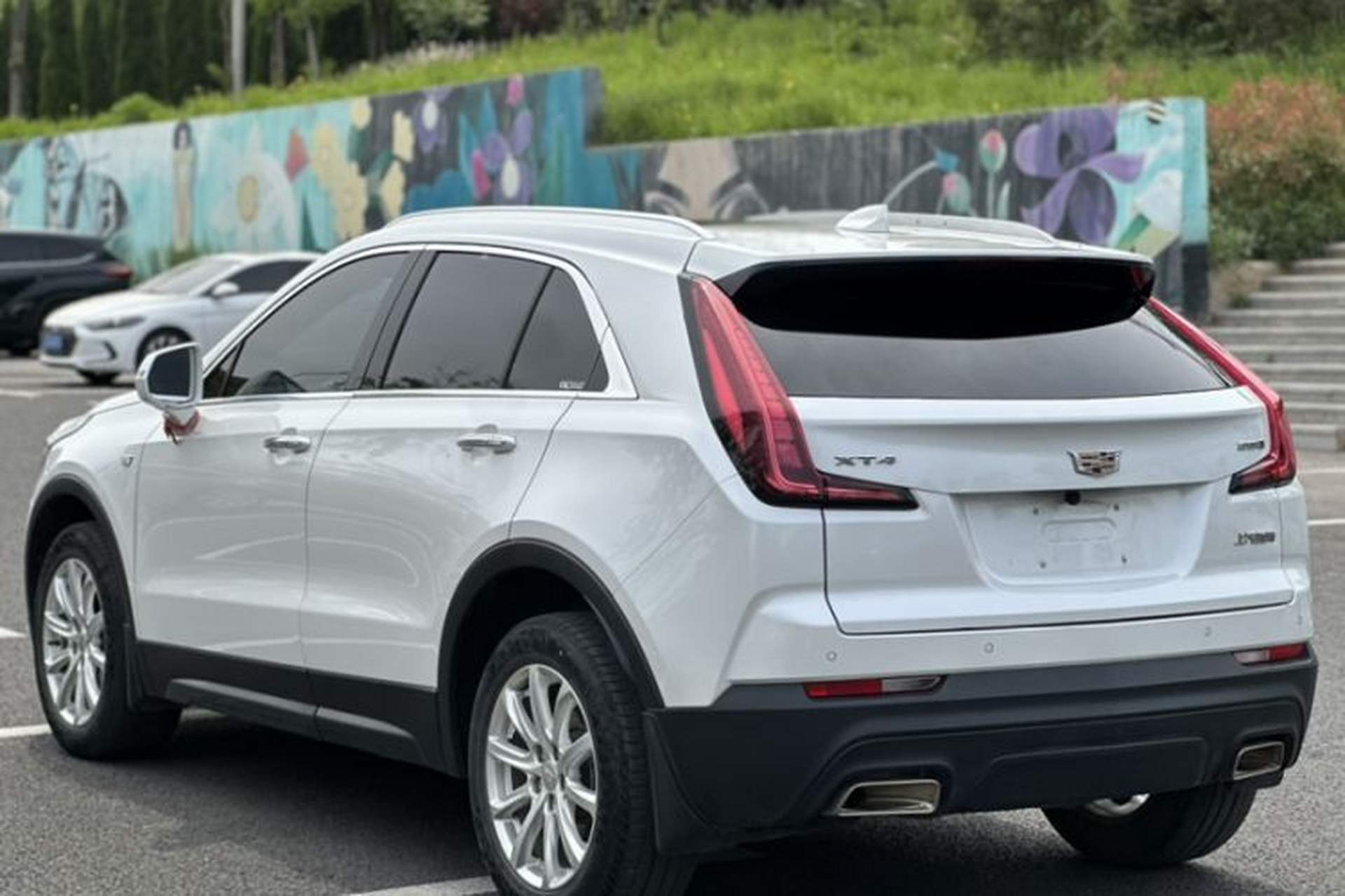 Used Cadillac XT4 2021 28T Two-Wheel Drive Tech Edition Exterior 3