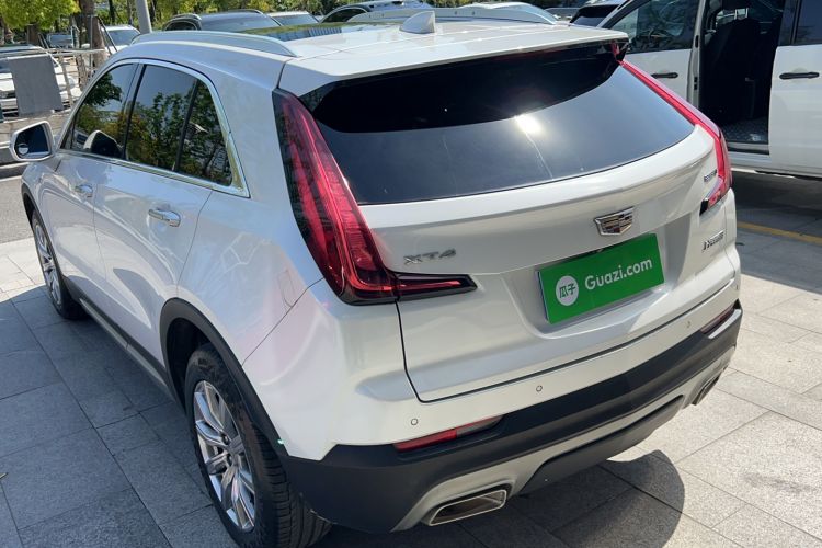 Used Cadillac XT4 2021 28T Two-Wheel Drive Luxury Version Exterior 3