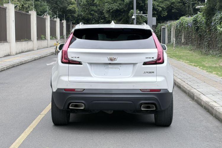 Used Cadillac XT4 2021 28T Two-Wheel Drive Tech Edition Exterior 3