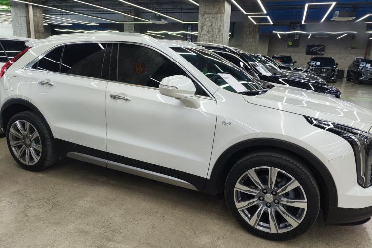 Used Cadillac XT4 2021 28T Four-Wheel Drive Platinum Edition Exterior 3