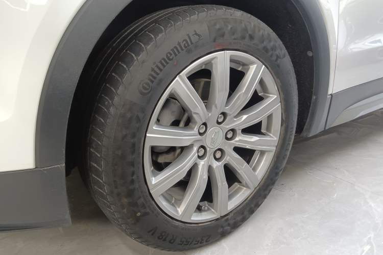 Used Cadillac XT4 2021 28T Two-Wheel Drive Leading Version Exterior 4
