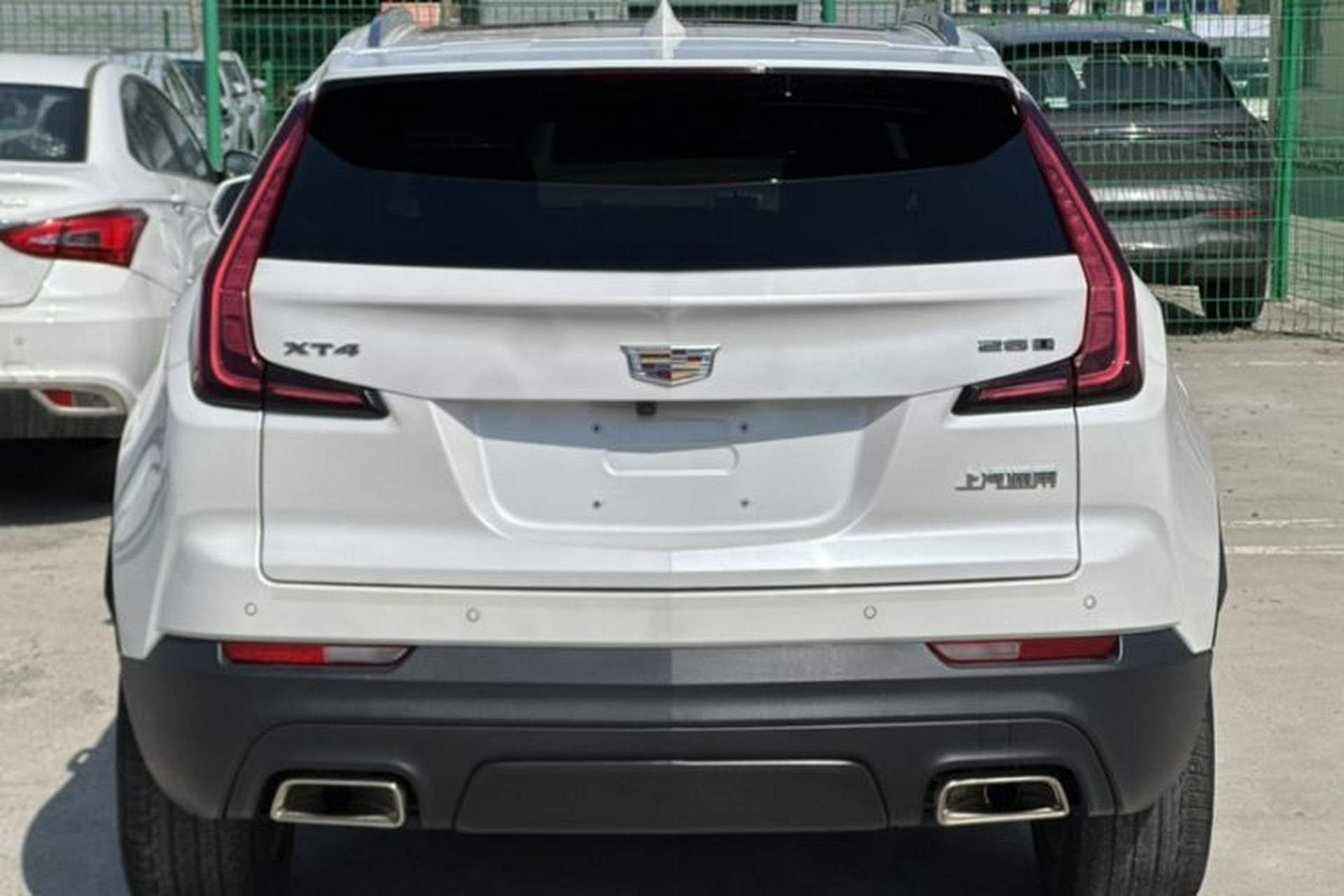 Used Cadillac XT4 2021 28T Two-Wheel Drive Tech Edition Exterior 4