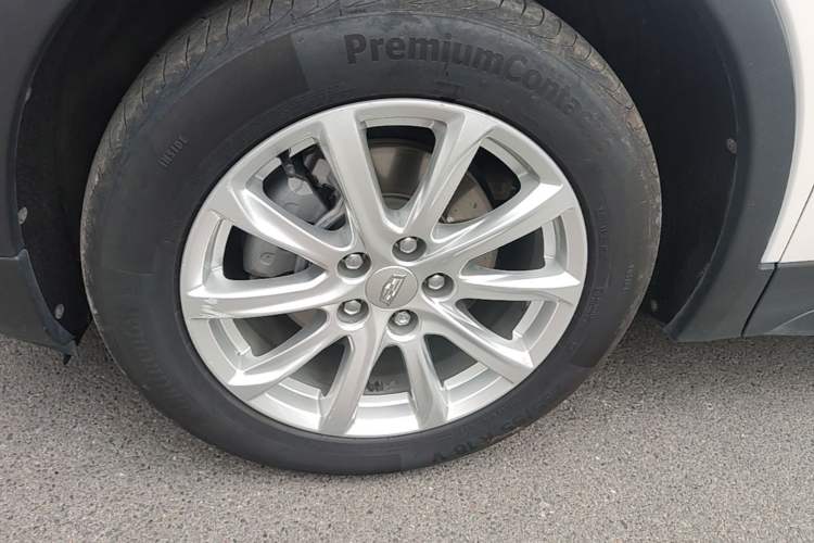 Used Cadillac XT4 2021 28T Two-Wheel Drive Tech Edition Exterior 4