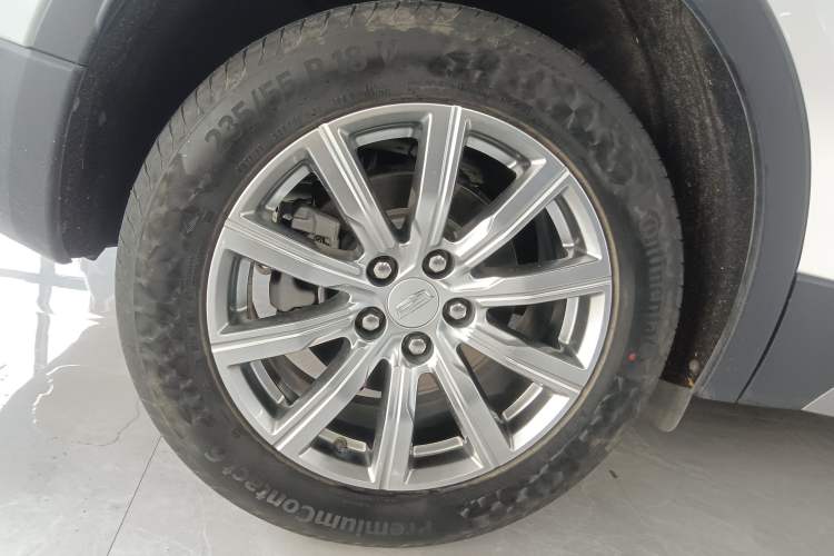 Used Cadillac XT4 2021 28T Two-Wheel Drive Leading Version Exterior 5