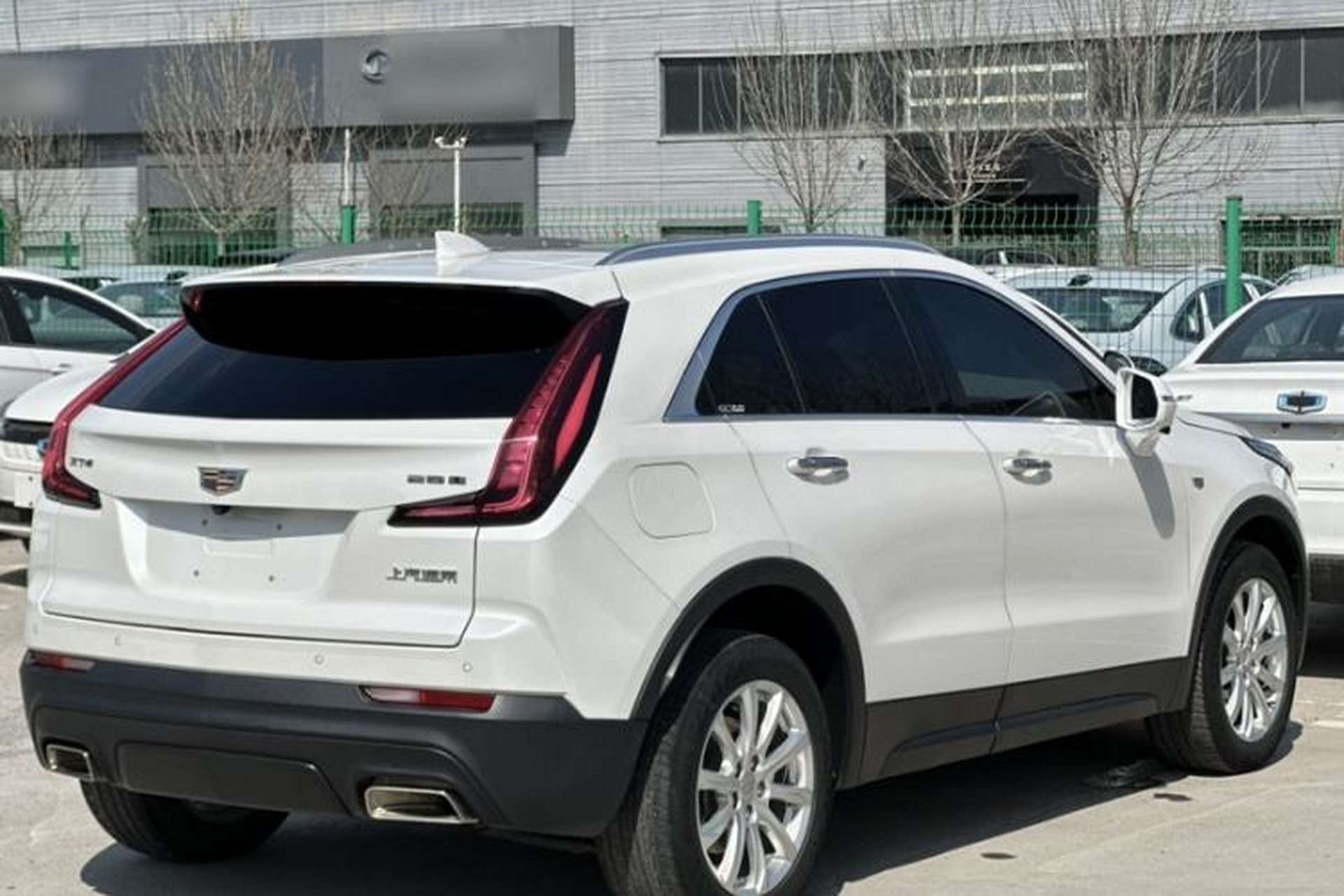 Used Cadillac XT4 2021 28T Two-Wheel Drive Tech Edition Exterior 5