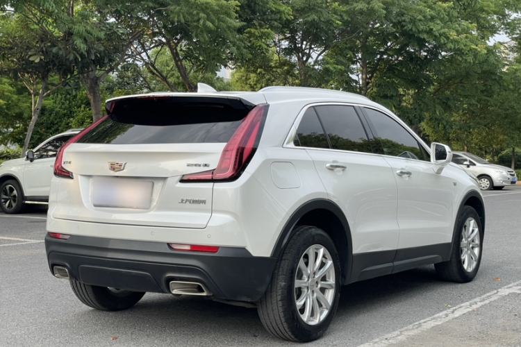 Used Cadillac XT4 2021 28T Two-Wheel Drive Tech Edition Exterior 5