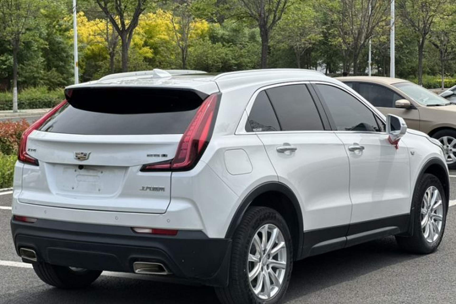 Used Cadillac XT4 2021 28T Two-Wheel Drive Tech Edition Exterior 5