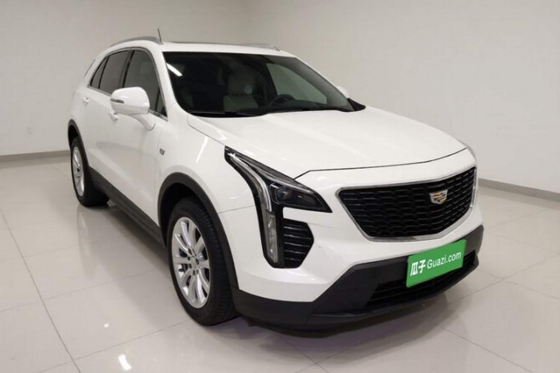 Used Cadillac XT4 2021 28T Two-Wheel Drive Tech Edition Exterior 5