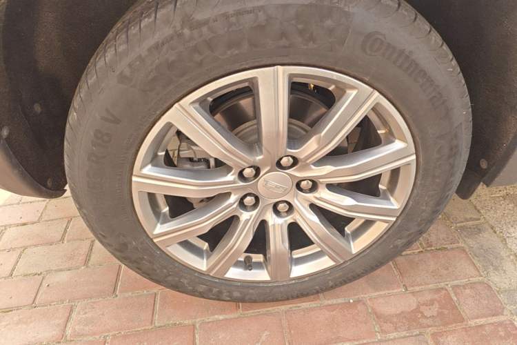 Used Cadillac XT4 2021 28T Two-Wheel Drive Leading Version Exterior 5