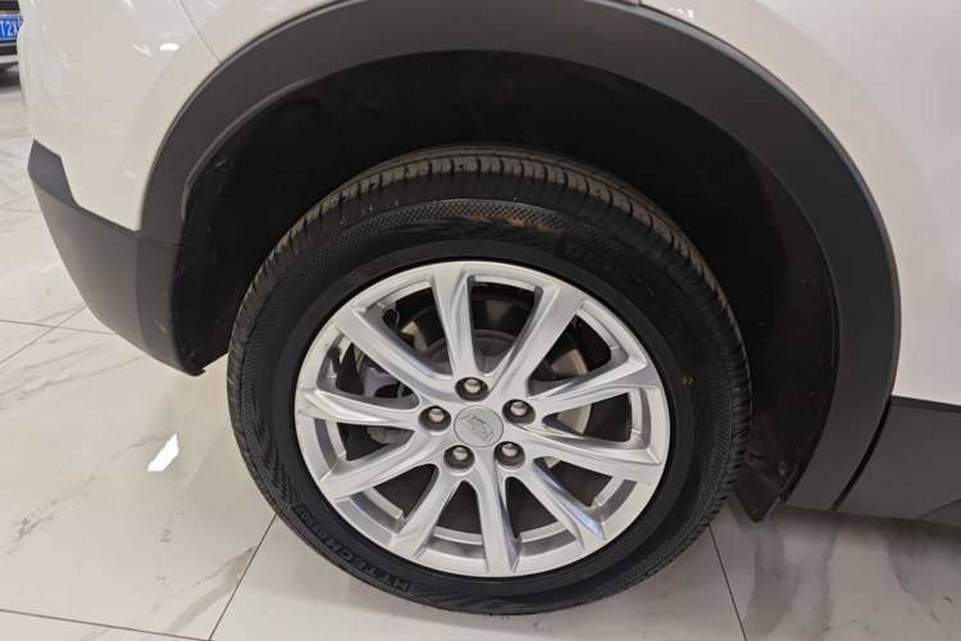 Used Cadillac XT4 2021 28T Two-Wheel Drive Tech Edition Exterior 5