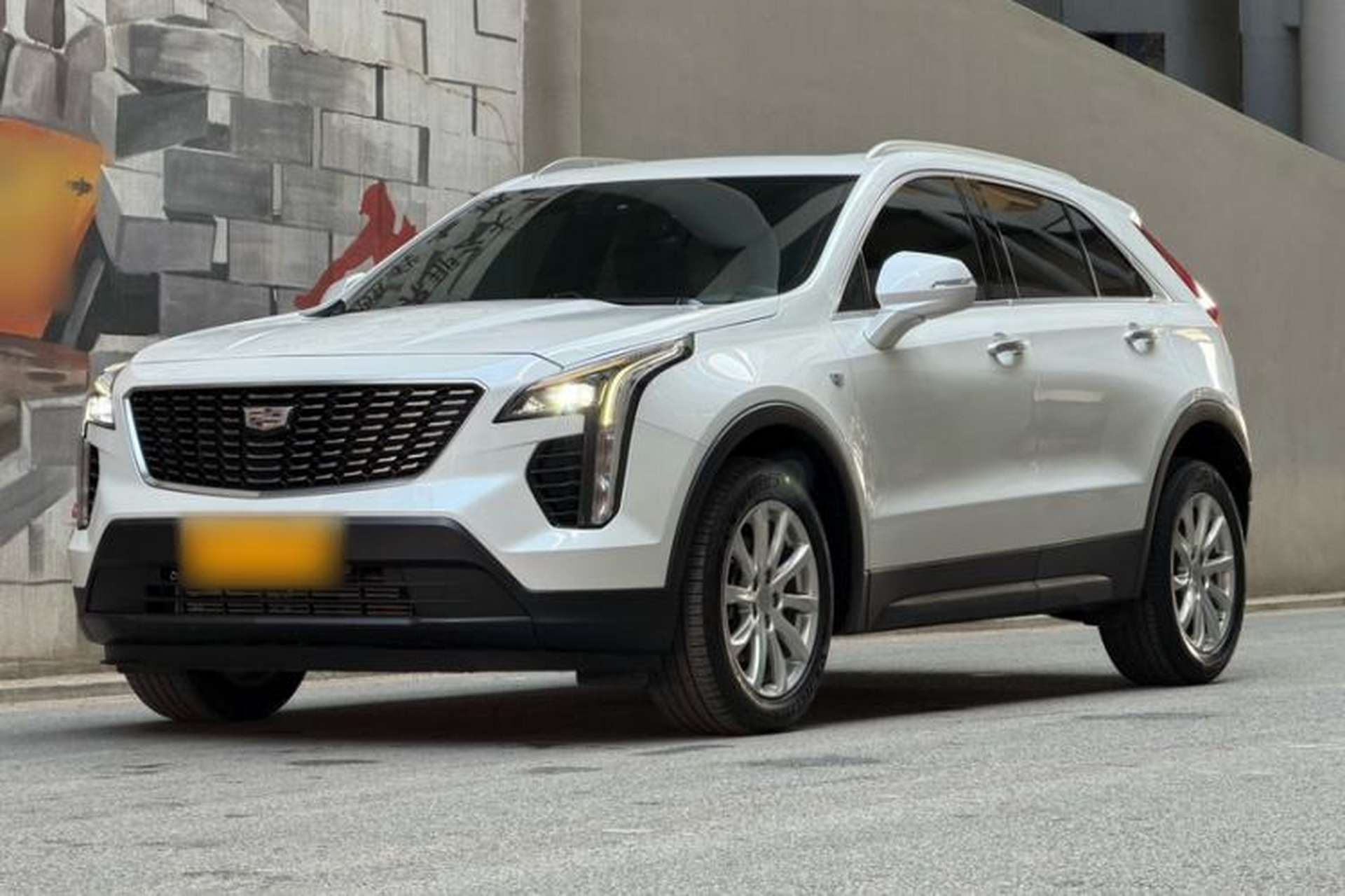 Used Cadillac XT4 2021 28T Two-Wheel Drive Tech Edition Exterior 5