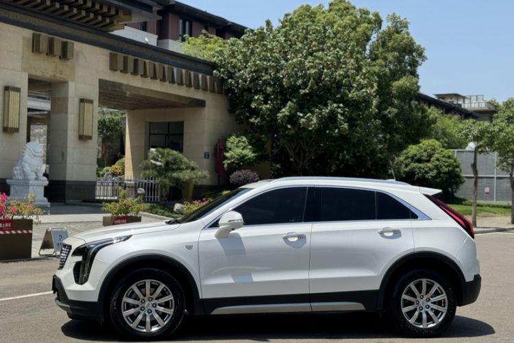 Used Cadillac XT4 2021 28T Two-Wheel Drive Leading Version Exterior 6