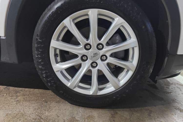 Used Cadillac XT4 2021 28T Two-Wheel Drive Tech Edition Exterior 7