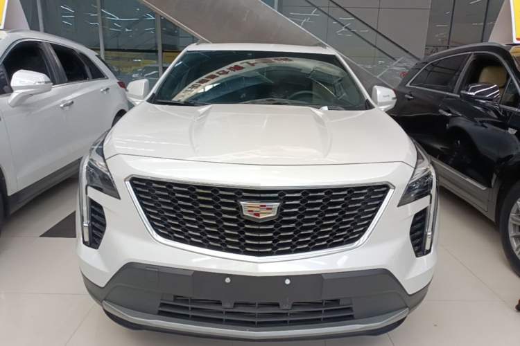 Used Cadillac XT4 2021 28T Two-Wheel Drive Leading Version Front
