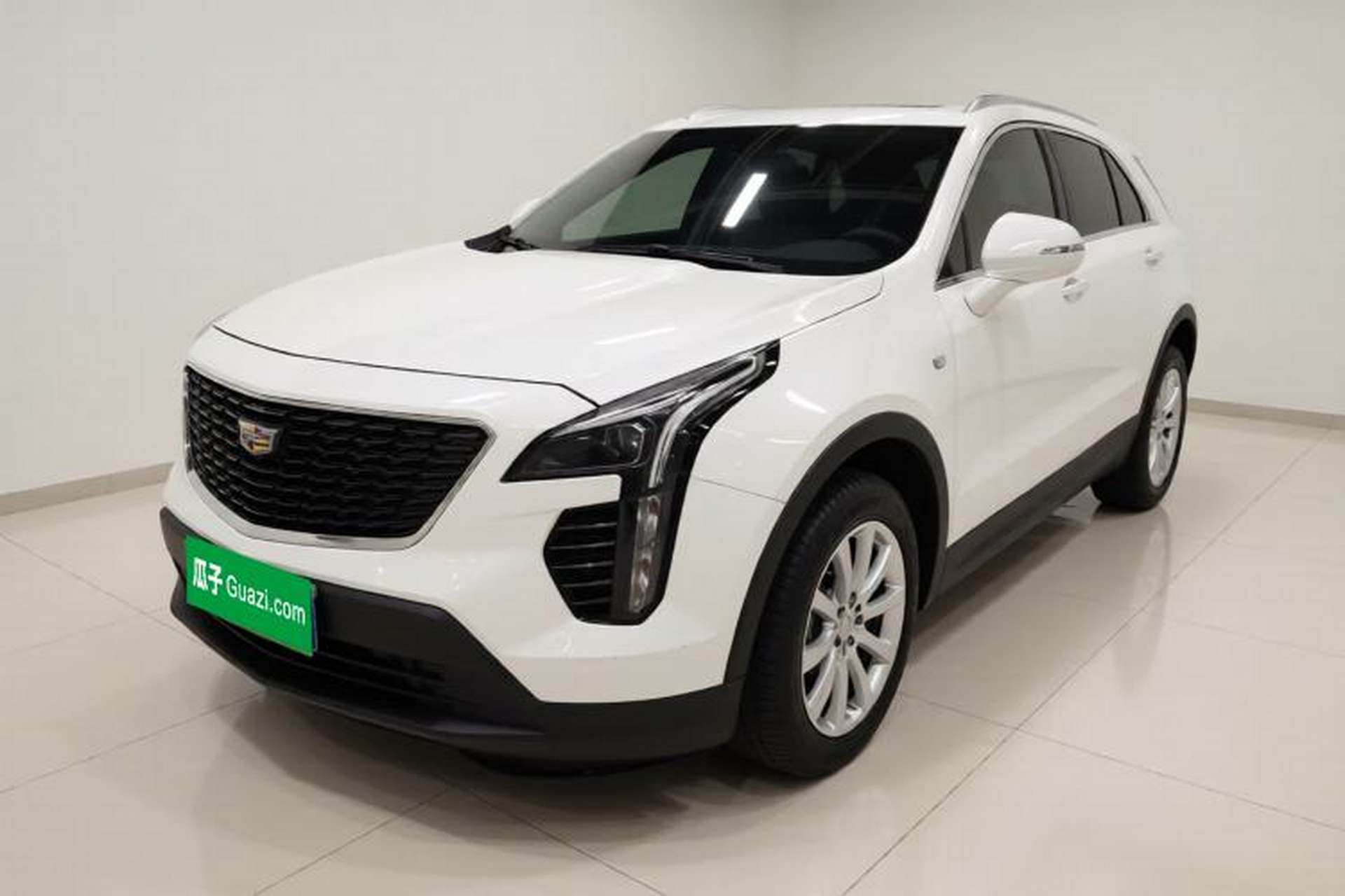 Used Cadillac XT4 2021 28T Two-Wheel Drive Tech Edition Front Left 45 Deg