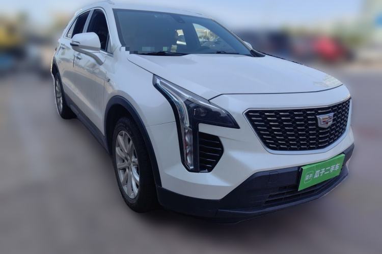 Used Cadillac XT4 2021 28T Two-Wheel Drive Tech Edition Front Right 45 Deg