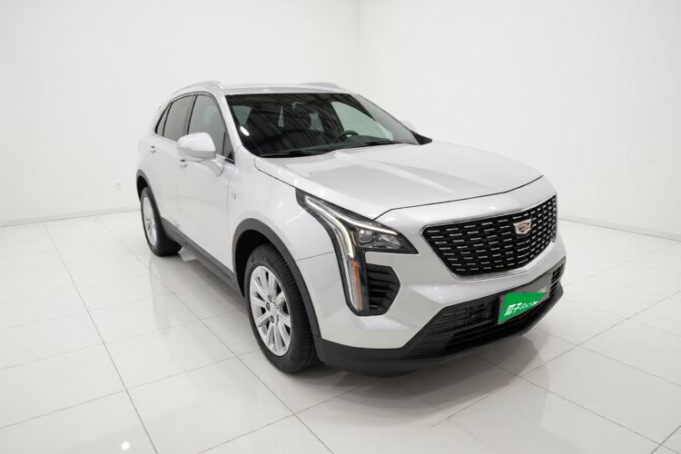 Used Cadillac XT4 2021 28T Two-Wheel Drive Tech Edition Front Right 45 Deg