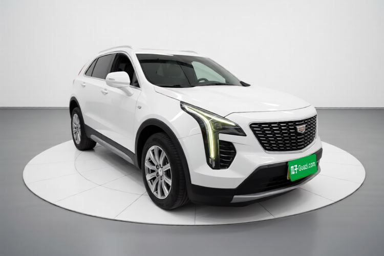 Used Cadillac XT4 2021 28T Two-Wheel Drive Leading Version Front Right 45 Deg