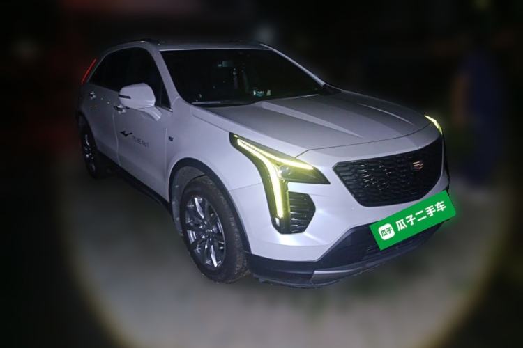 Used Cadillac XT4 2021 28T Two-Wheel Drive Luxury Version Front Right 45 Deg