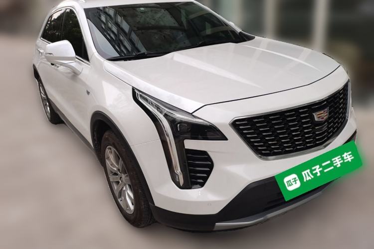Used Cadillac XT4 2021 28T Two-Wheel Drive Leading Version Front Right 45 Deg