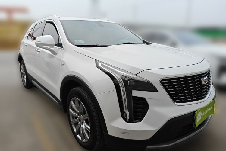 Used Cadillac XT4 2021 28T Two-Wheel Drive Leading Version Front Right 45 Deg