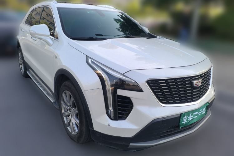 Used Cadillac XT4 2021 28T Two-Wheel Drive Leading Version Front Right 45 Deg