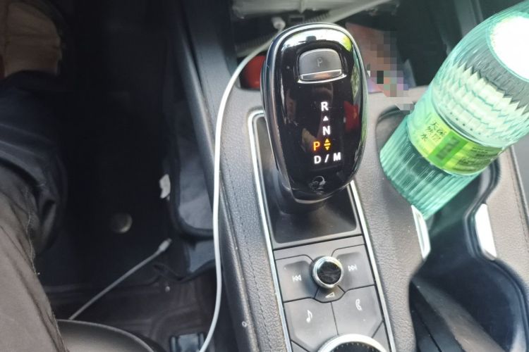 Used Cadillac XT4 2021 28T Two-Wheel Drive Luxury Version Gear Lever