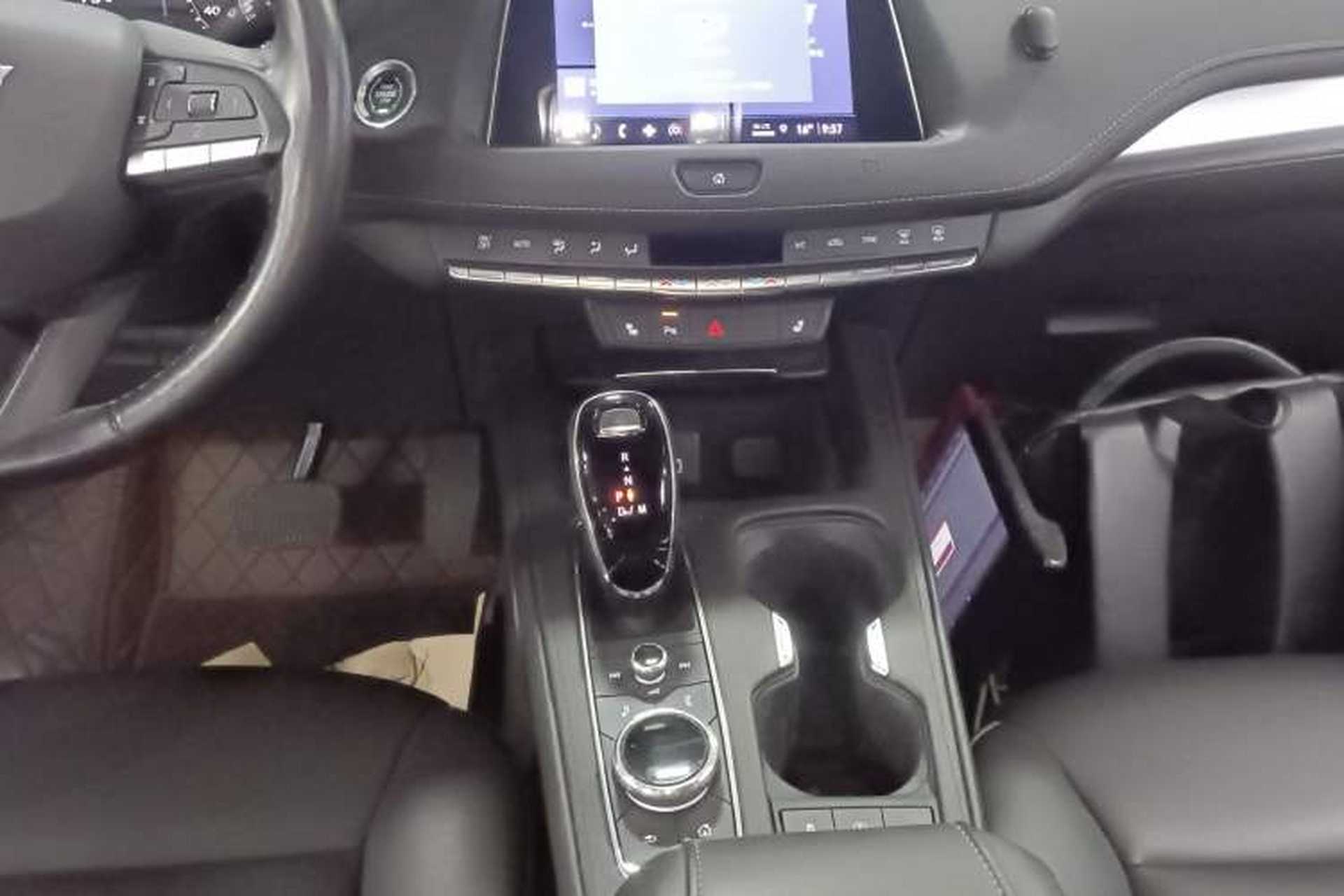 Used Cadillac XT4 2021 28T Two-Wheel Drive Leading Version Gear Lever