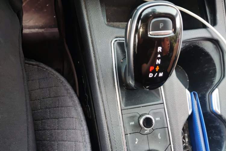 Used Cadillac XT4 2021 28T Two-Wheel Drive Luxury Version Gear Lever
