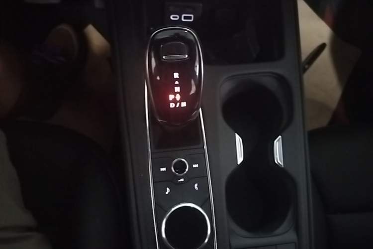 Used Cadillac XT4 2021 28T Two-Wheel Drive Leading Version Gear Lever