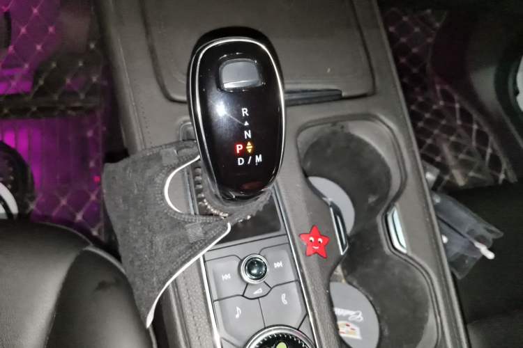 Used Cadillac XT4 2021 28T Two-Wheel Drive Leading Version Gear Lever