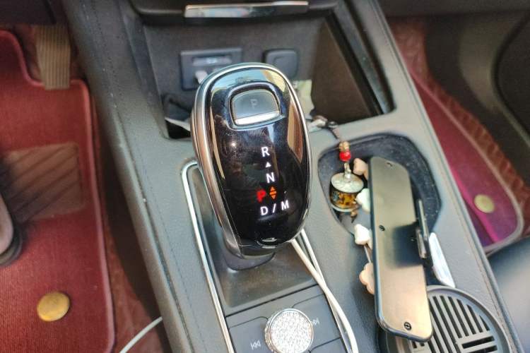 Used Cadillac XT4 2021 28T Two-Wheel Drive Leading Version Gear Lever