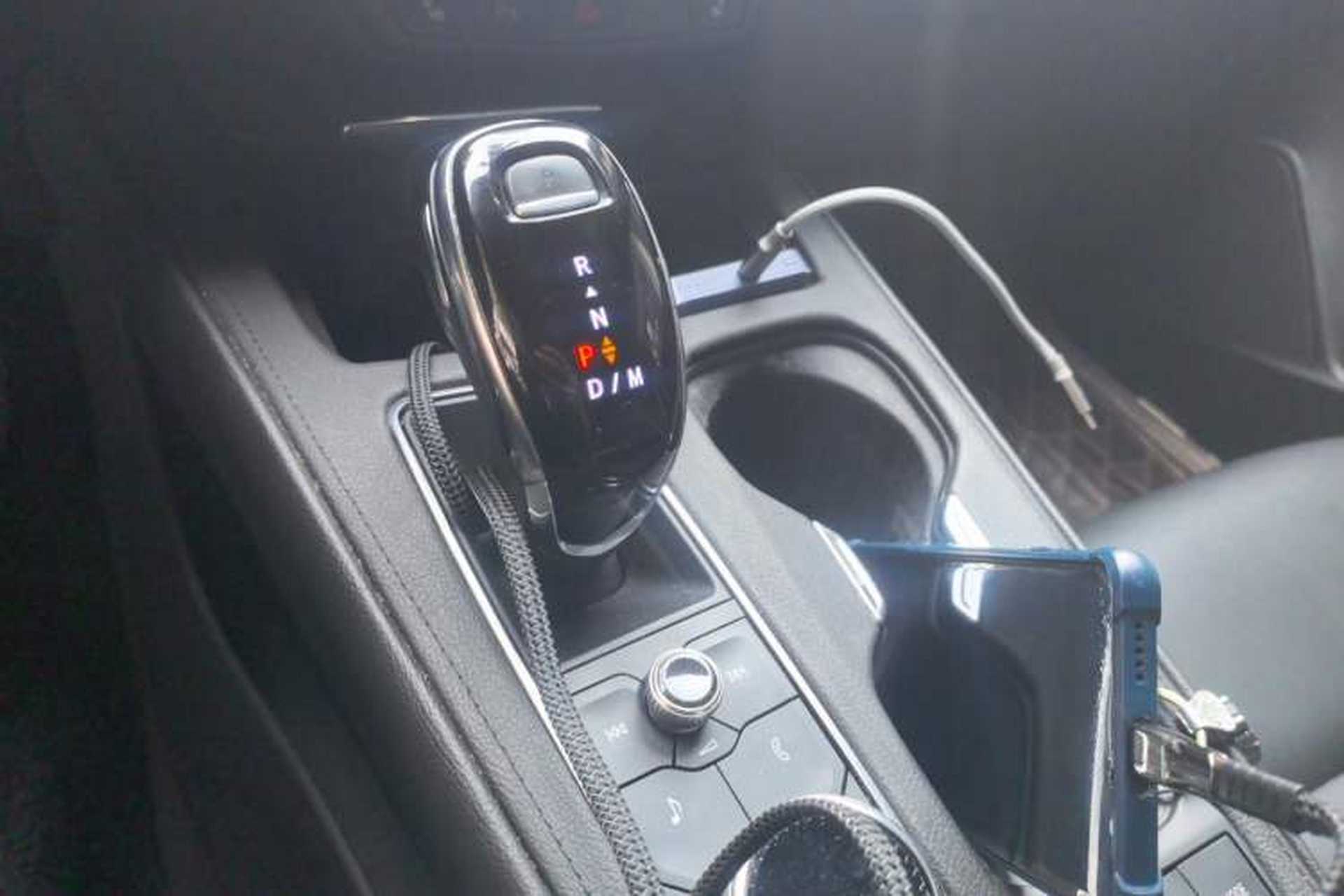 Used Cadillac XT4 2021 28T Two-Wheel Drive Luxury Version Gear Lever