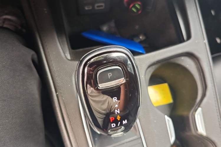 Used Cadillac XT4 2021 28T Two-Wheel Drive Leading Version Gear Lever
