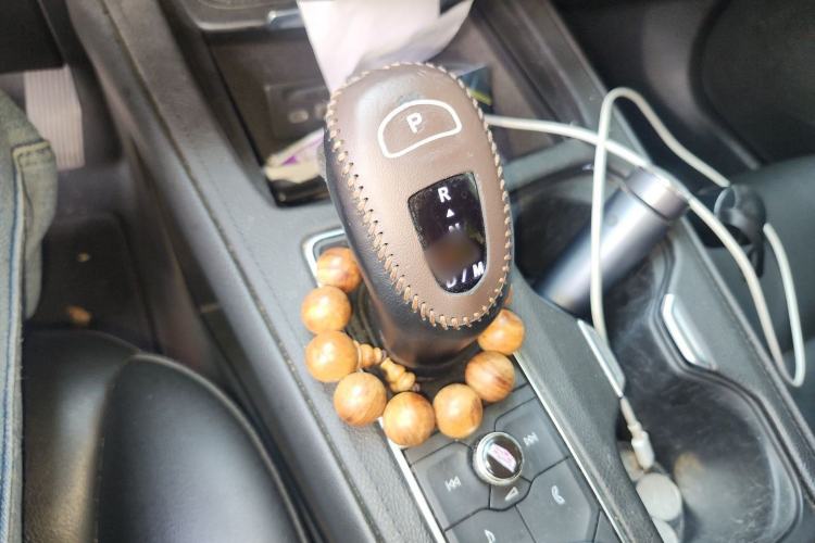 Used Cadillac XT4 2021 28T Two-Wheel Drive Luxury Version Gear Lever