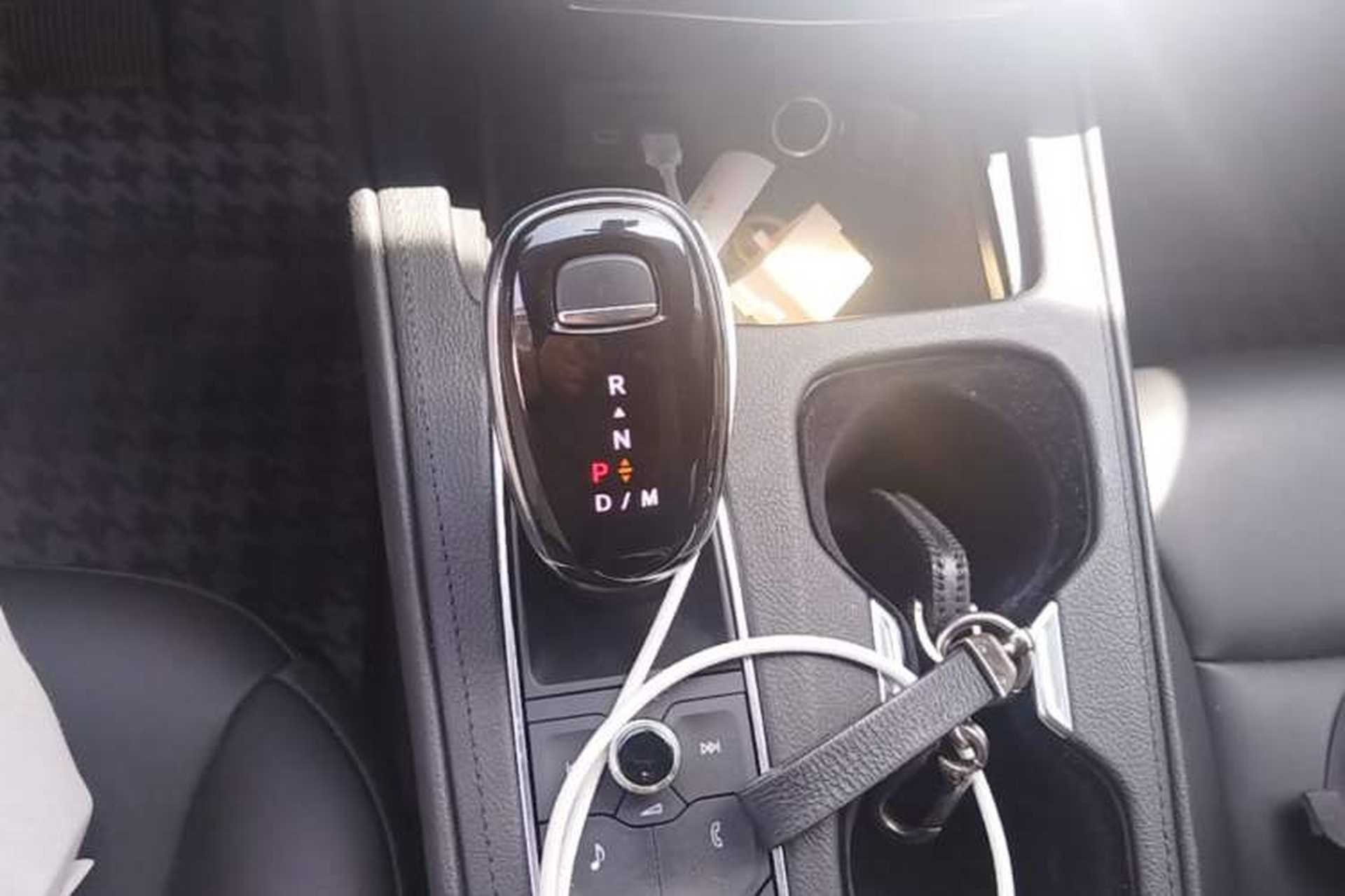 Used Cadillac XT4 2021 28T Two-Wheel Drive Leading Version Gear Lever