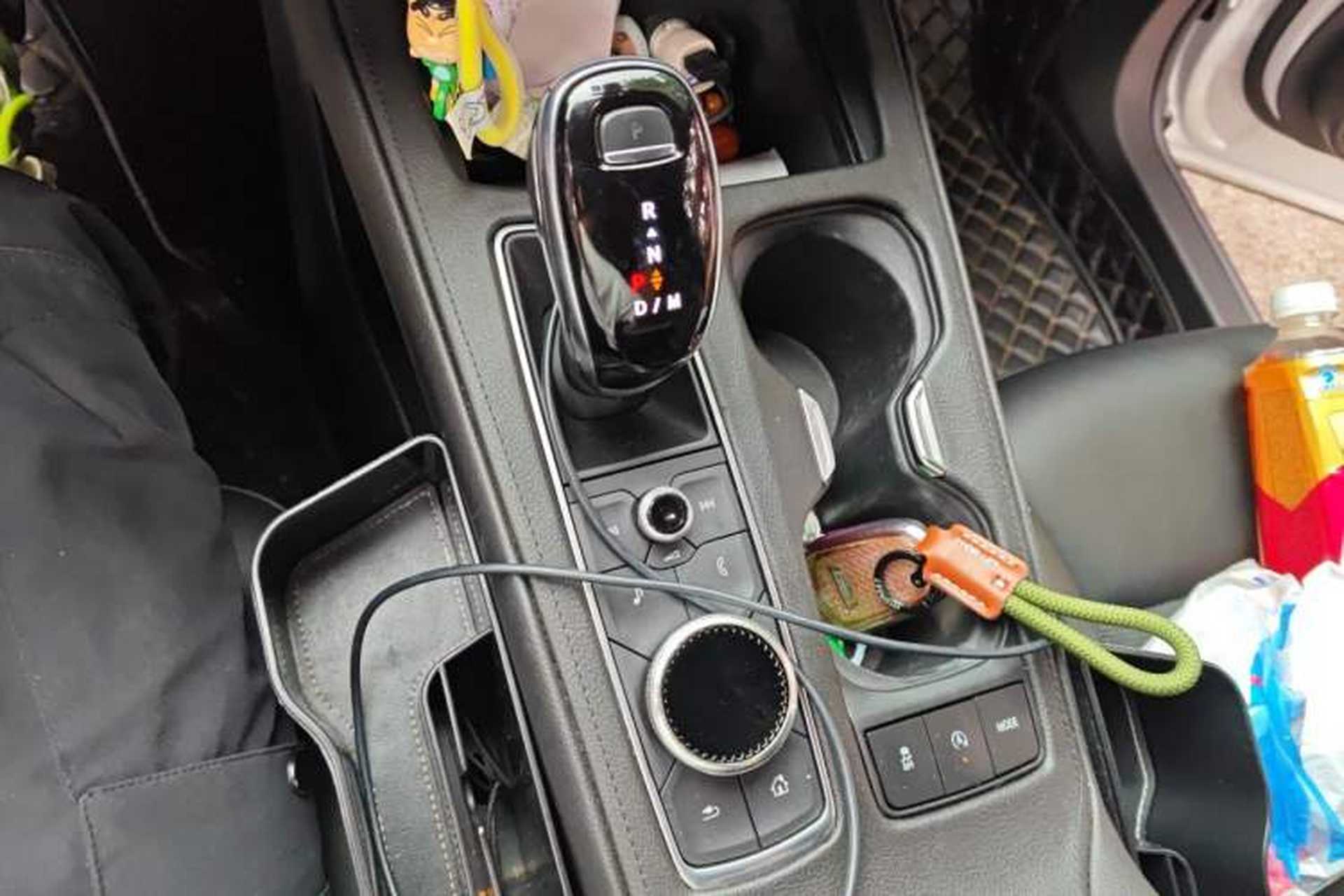 Used Cadillac XT4 2021 28T Two-Wheel Drive Tech Edition Gear Lever