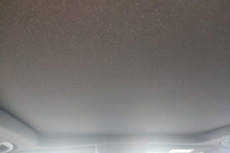 Used Cadillac XT4 2021 28T Two-Wheel Drive Luxury Version Headliner