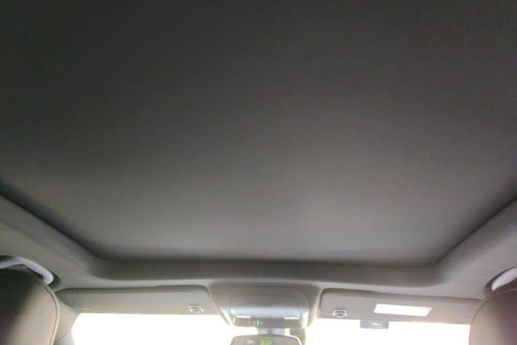 Used Cadillac XT4 2021 28T Two-Wheel Drive Leading Version Headliner