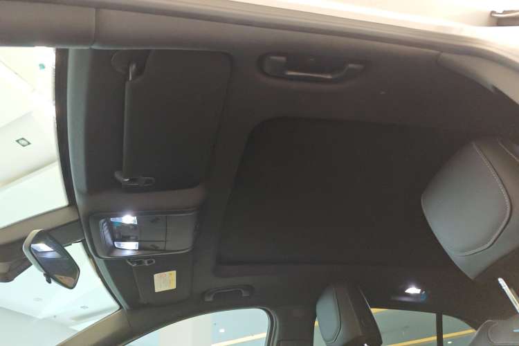 Used Cadillac XT4 2021 28T Two-Wheel Drive Tech Edition Headliner