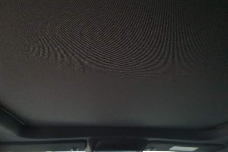 Used Cadillac XT4 2021 28T Two-Wheel Drive Luxury Version Headliner