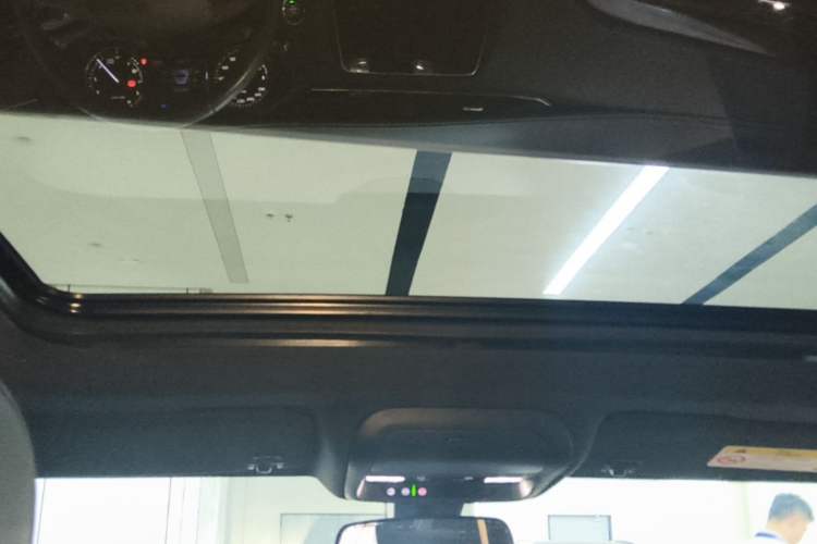 Used Cadillac XT4 2021 28T Two-Wheel Drive Tech Edition Headliner
