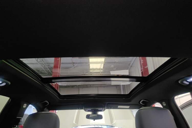 Used Cadillac XT4 2021 28T Two-Wheel Drive Tech Edition Headliner