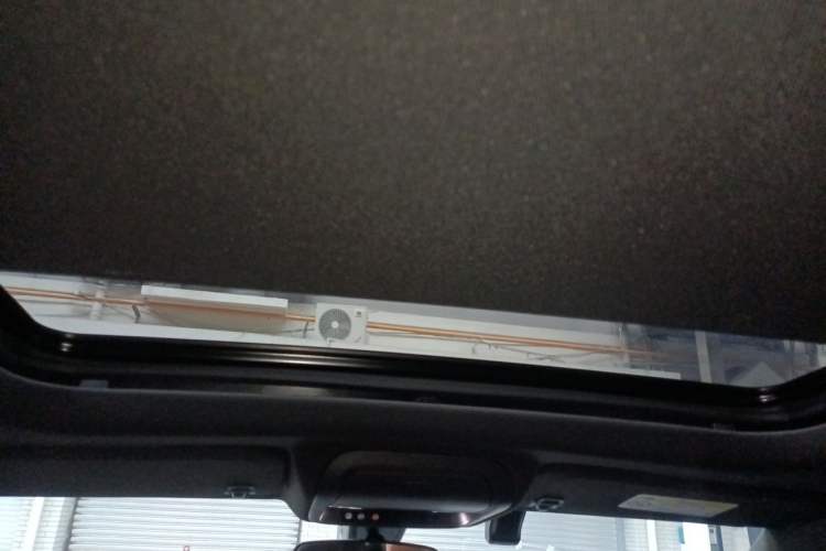 Used Cadillac XT4 2021 28T Two-Wheel Drive Tech Edition Headliner