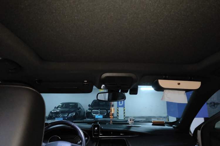 Used Cadillac XT4 2021 28T Two-Wheel Drive Leading Version Headliner