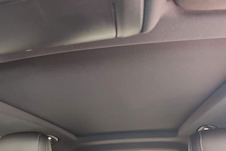 Used Cadillac XT4 2021 28T Two-Wheel Drive Leading Version Headliner