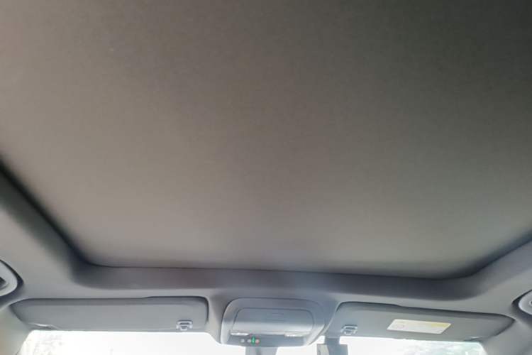 Used Cadillac XT4 2021 28T Two-Wheel Drive Tech Edition Headliner