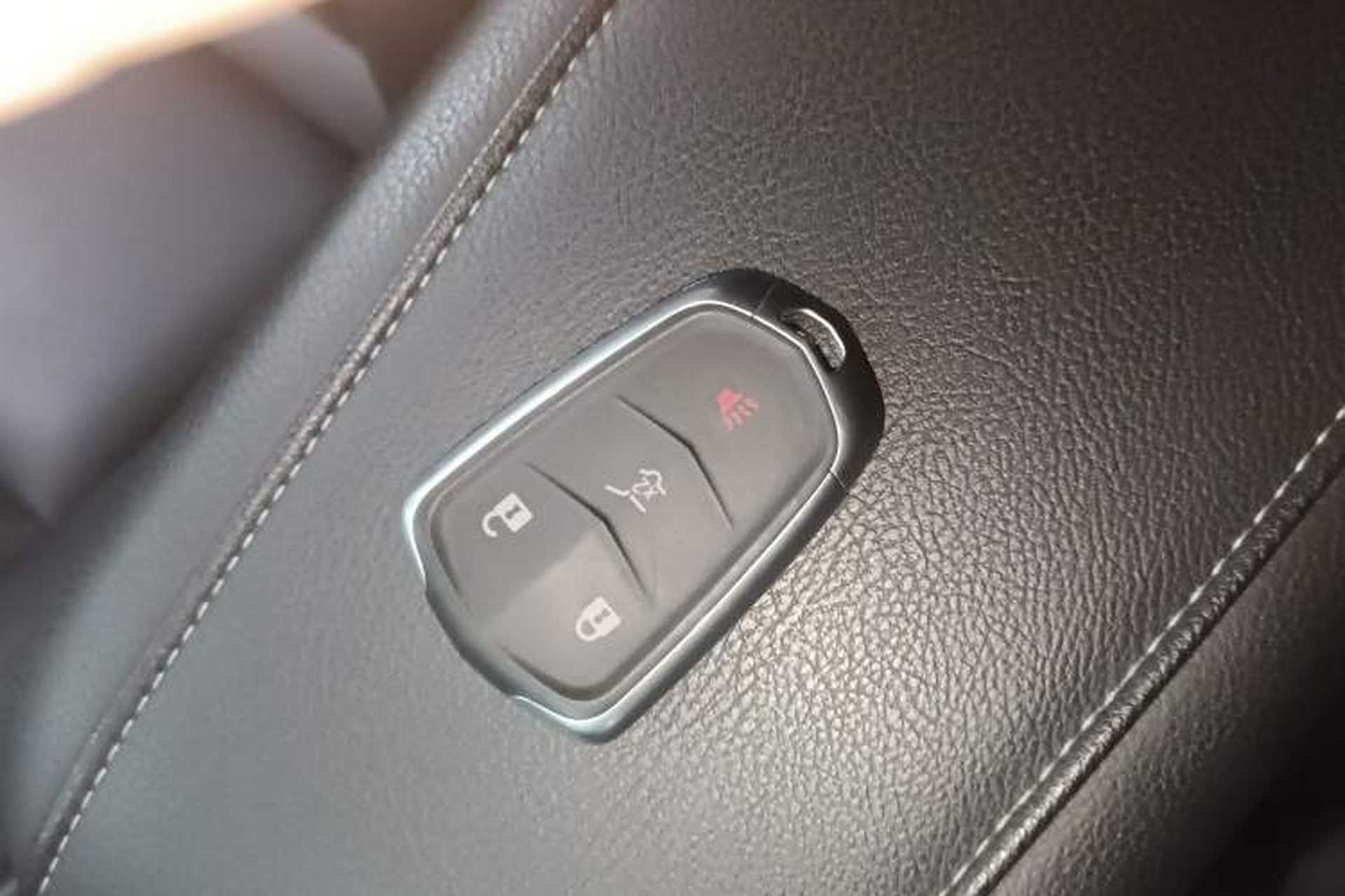 Used Cadillac XT4 2021 28T Two-Wheel Drive Leading Version Interior 1