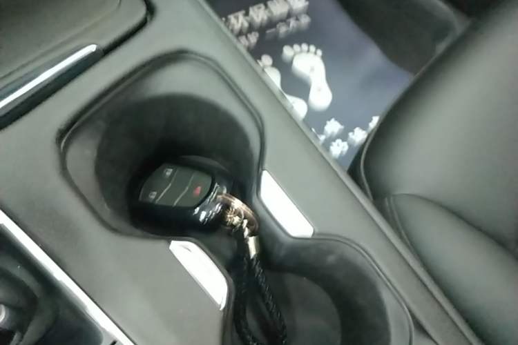 Used Cadillac XT4 2021 28T Two-Wheel Drive Tech Edition Interior 1