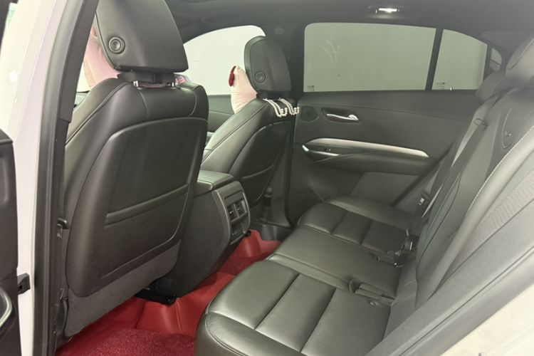 Used Cadillac XT4 2021 28T Two-Wheel Drive Leading Version Interior 1